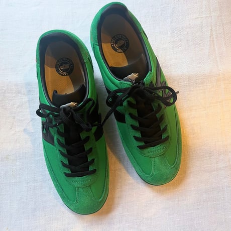 KARHU カルフ 　MESTARI 76 スニーカー　2colors