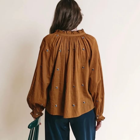 EMILE ET IDA エミールエイダ  刺繍フリルブラウス(2colors)
