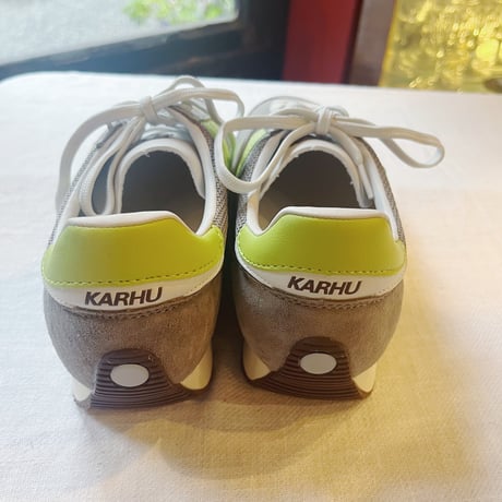 KARHU カルフ 　MESTARI 76 スニーカー　2colors