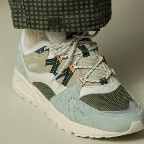 KARHU カルフ  FUSION2.0   スニーカー