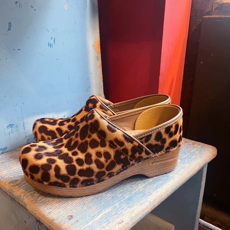 DANSKO ダンスコ　PROFESSIONAL HAIRCALF   レオパード柄サボ