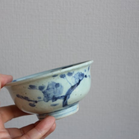 染付碗低  /  吉田崇昭