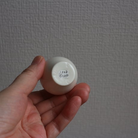 小さい花器（淡黄錫白）/ 菅沼淳一