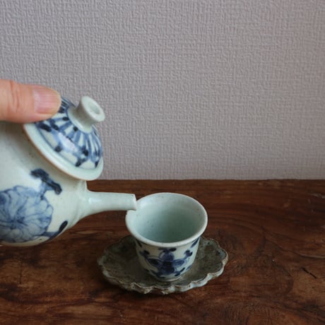 唐津土楕円菊型茶托 /  吉田崇昭