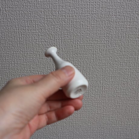小さい花器（淡黄錫白）/ 菅沼淳一