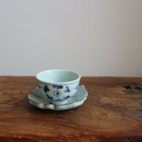 染付碗なり花文茶杯 /  吉田崇昭