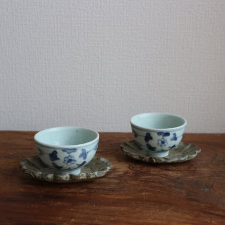染付碗なり花文茶杯 /  吉田崇昭