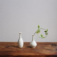 小さい花器（淡黄） / 菅沼淳一