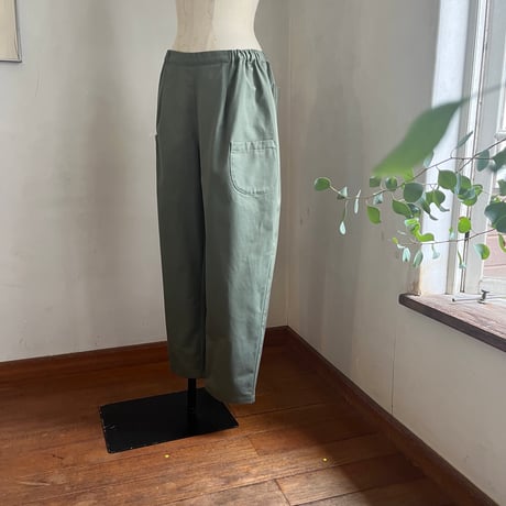 ナッツパンツ　コットンツイル　オリーブ　04-26413-44