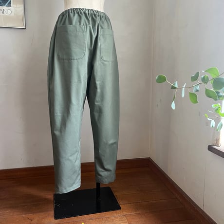 ナッツパンツ　コットンツイル　オリーブ　04-26413-44