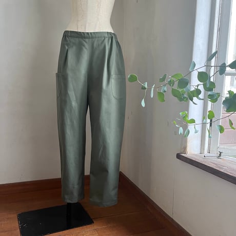 ナッツパンツ　コットンツイル　オリーブ　04-26413-44