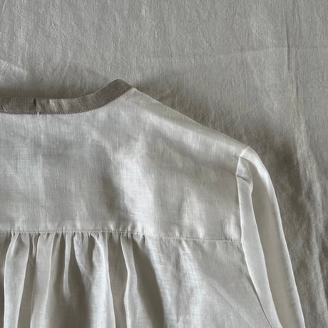 なでしこシャツ　リネンスラブローン　オフホワイト　01-26301-02