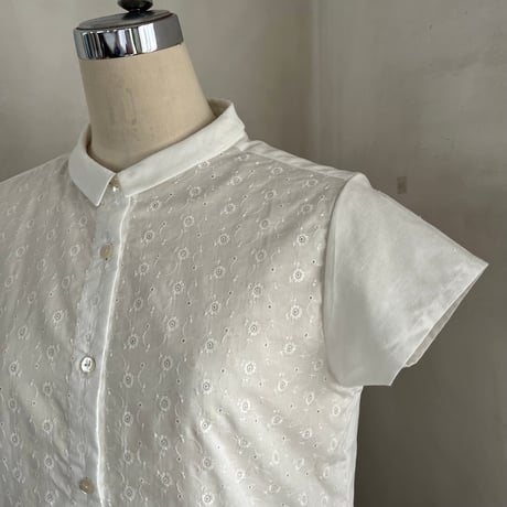 レモングラスシャツ　コットンローン　クレマチス刺繡　01-26312-0298