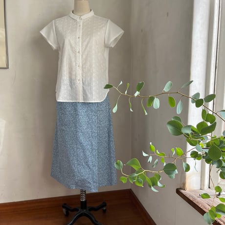 レモングラスシャツ　コットンローン　クレマチス刺繡　01-26312-0298