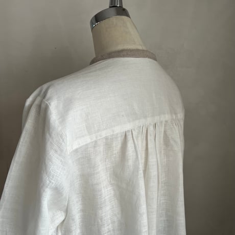 なでしこシャツ　リネンスラブローン　オフホワイト　01-26301-02