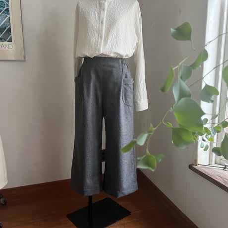 ランチパンツ(裏付)　ウール　エターミン　チャコールグレー　　　04-26407-05