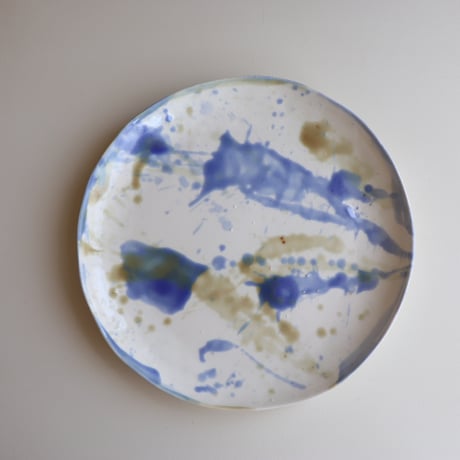 藤本羊子　皿（白×青）