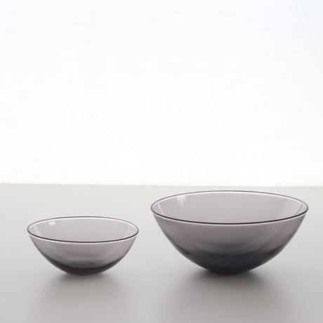 鷲塚貴紀  bowl  large／small（チャコール）