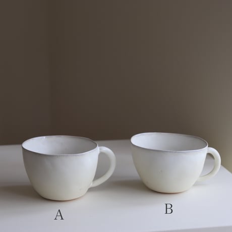 藤本羊子　カップ&ソーサー（白〜薄青）