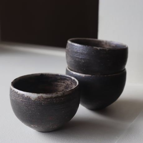 山脇將人　丸湯呑み（白樺・炭化）