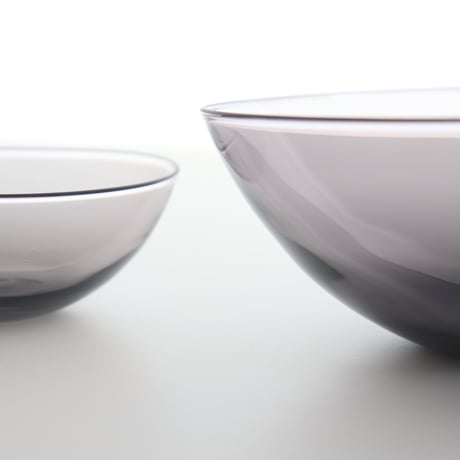 鷲塚貴紀  bowl  large／small（チャコール）
