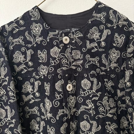 qiri  Arcadia embroidery denim jacket ・navy×beige