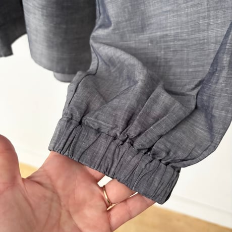 Hands of creation 80/-強撚クラシック バイオスラブ タックフリルブラウス