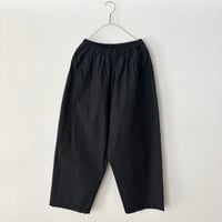 homspun バルキーシーチングギャザーパンツ ・ブラック