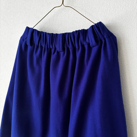 atelier naruse ウールポンチョ ギャザースカート　blue