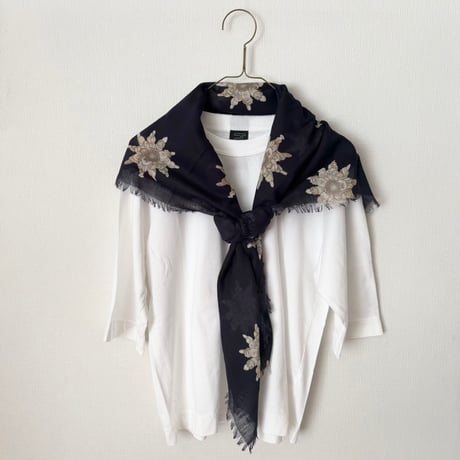 オールドマンズテーラー  BISCUIT GAUZE SHAWL・Navy