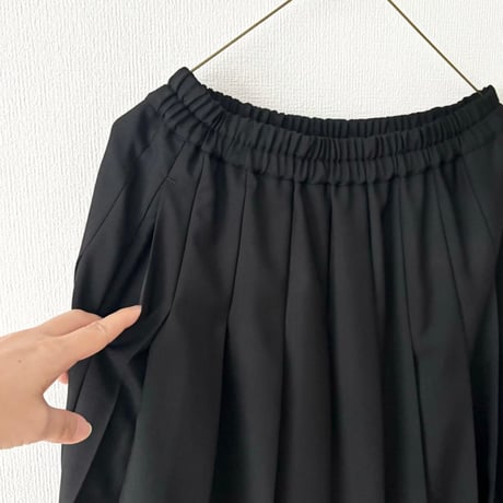 HAU  pleated skirt"Lecee"