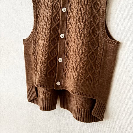 NATURAL LAUNDRY　2/16 メリノケーブル ベスト