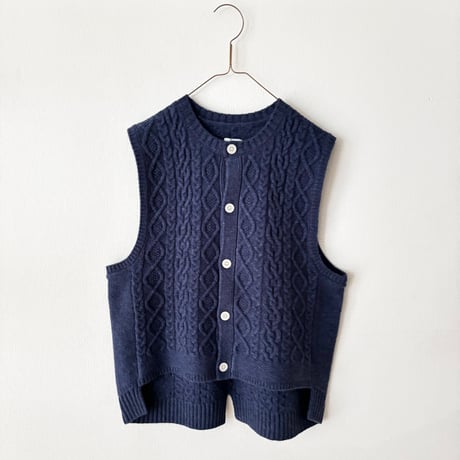 NATURAL LAUNDRY　2/16 メリノケーブル ベスト