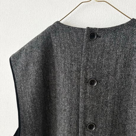 atelier naruse  british wool tweed back-buttoned rib vest