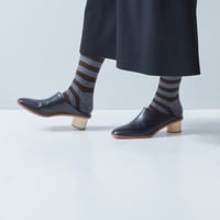 atelier naruse  merino wool border middle socks