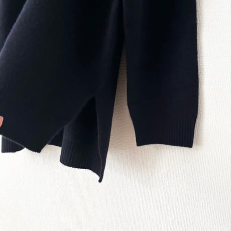 Hands of creation  スーパーファインメリノ 8Gホールガーメント クルーネックプルオーバー