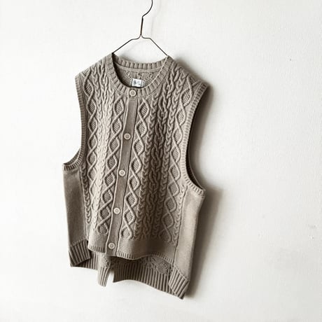 NATURAL LAUNDRY　2/16 メリノケーブル ベスト