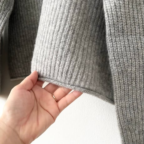 Hands of creation　ウールカシミヤ 7Gホールガーメント ボトルネックプルオーバー