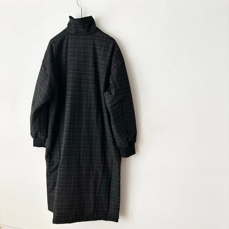 TISSU ナイロンキルティング（発熱中綿）リバーシブルコート