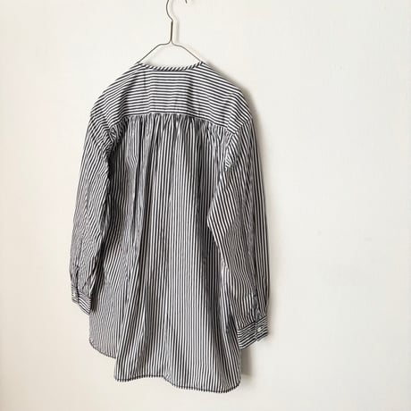 homspun タイプライター ノーカラーロングシャツ・ストライプ
