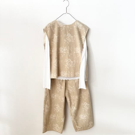 qiri  antique mall yarn  jacquard painter pants・beige