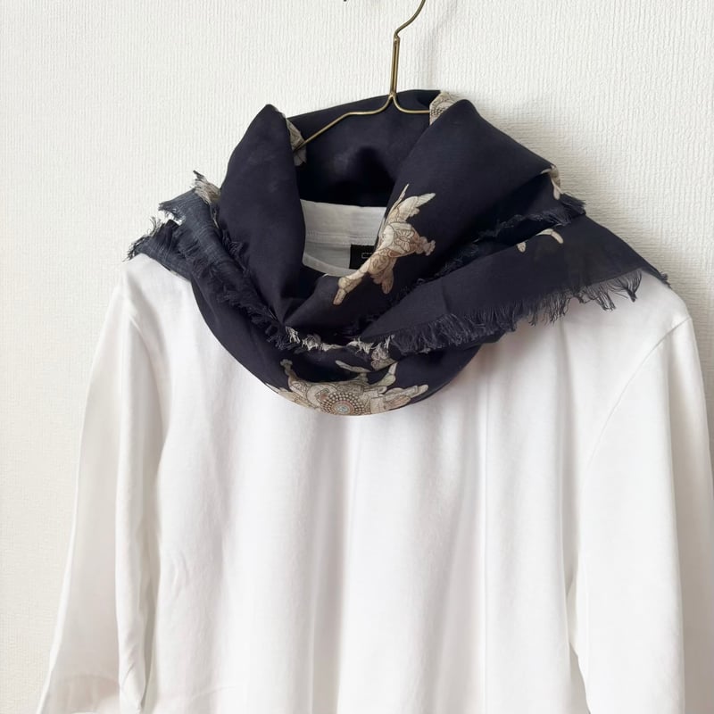 オールドマンズテーラー BISCUIT GAUZE SHAWL・Navy | itonowa