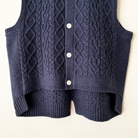 NATURAL LAUNDRY　2/16 メリノケーブル ベスト