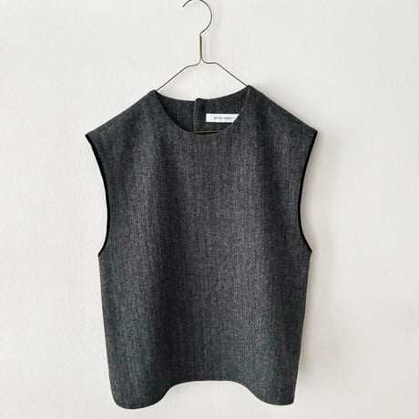 atelier naruse  british wool tweed back-buttoned rib vest