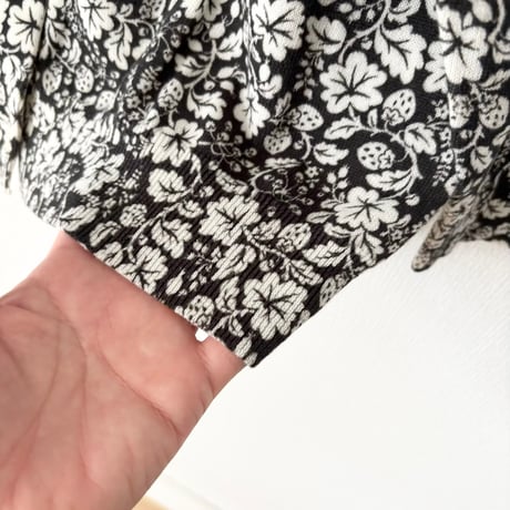 オールドマンズテーラー   WILD BERRY CARDIGAN