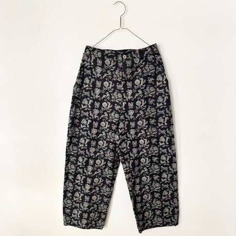 qiri  Arcadia embroidery denim pants ・navy×beige