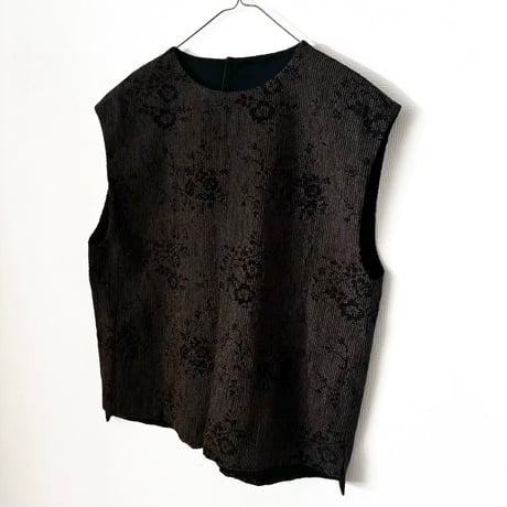 qiri  antique mall yarn  jacquard vest・dark brown