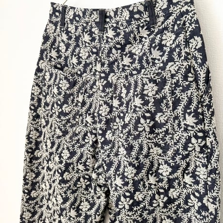 qiri  garden embroidery denim pants ・navy×beige