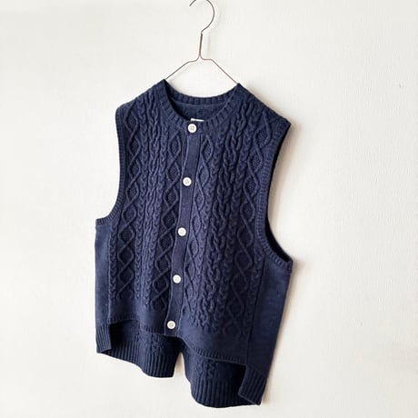 NATURAL LAUNDRY　2/16 メリノケーブル ベスト