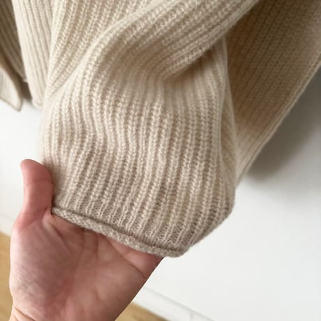 Hands of creation　ウールカシミヤ 7Gホールガーメント ボトルネックプルオーバー
